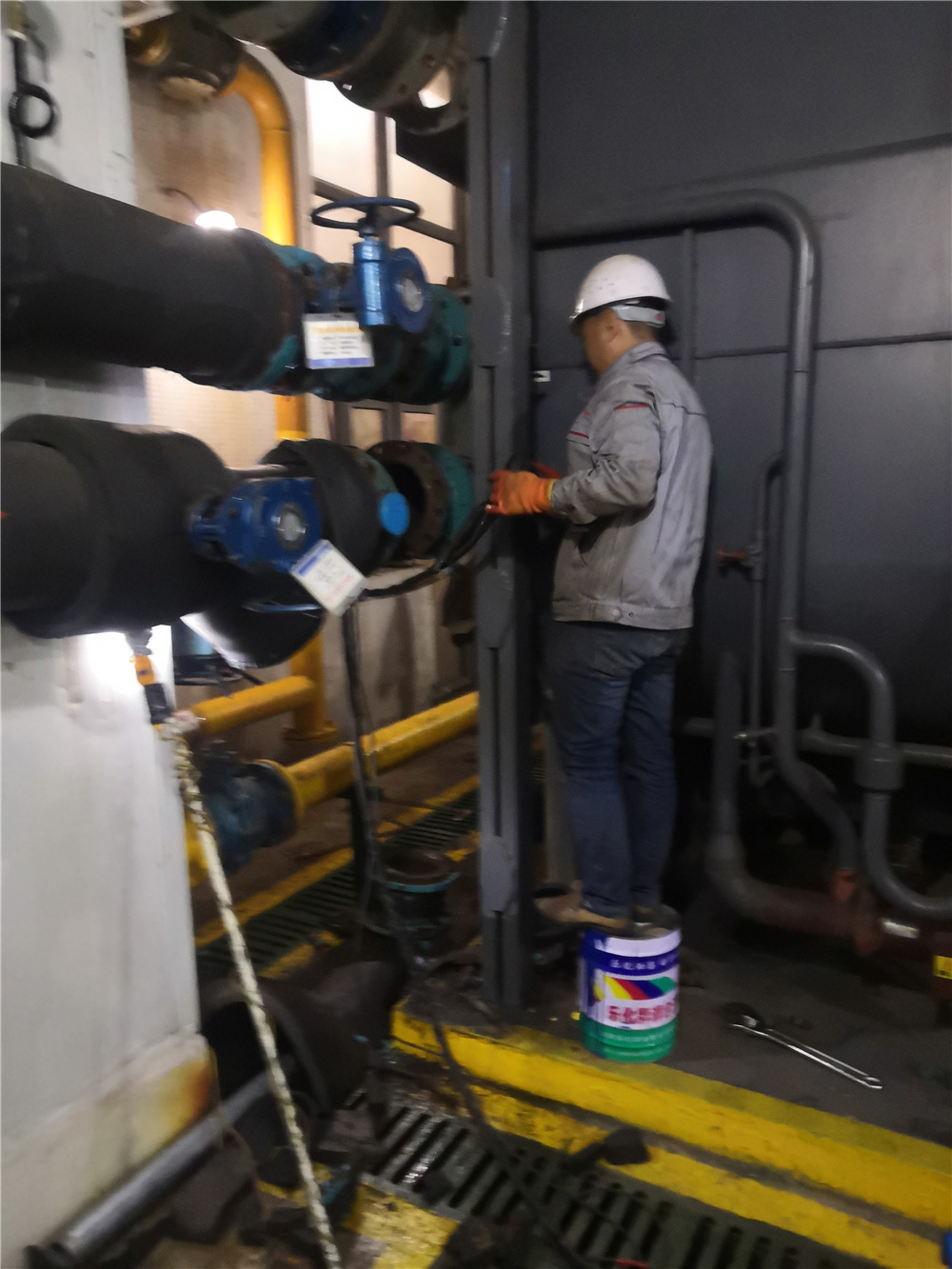 溴化鋰機(jī)組維修 (2)